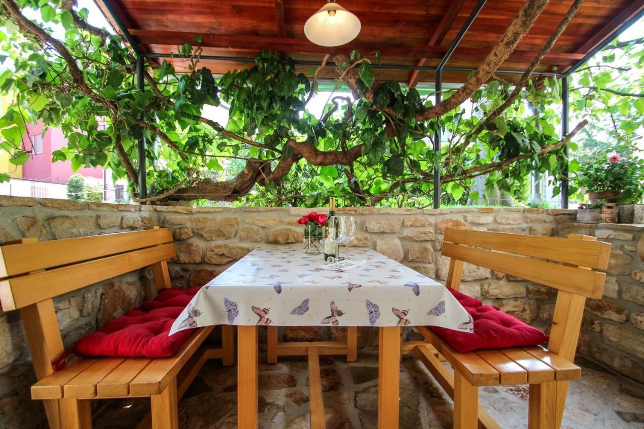 Carla Guest House Novigrad  Exterior photo